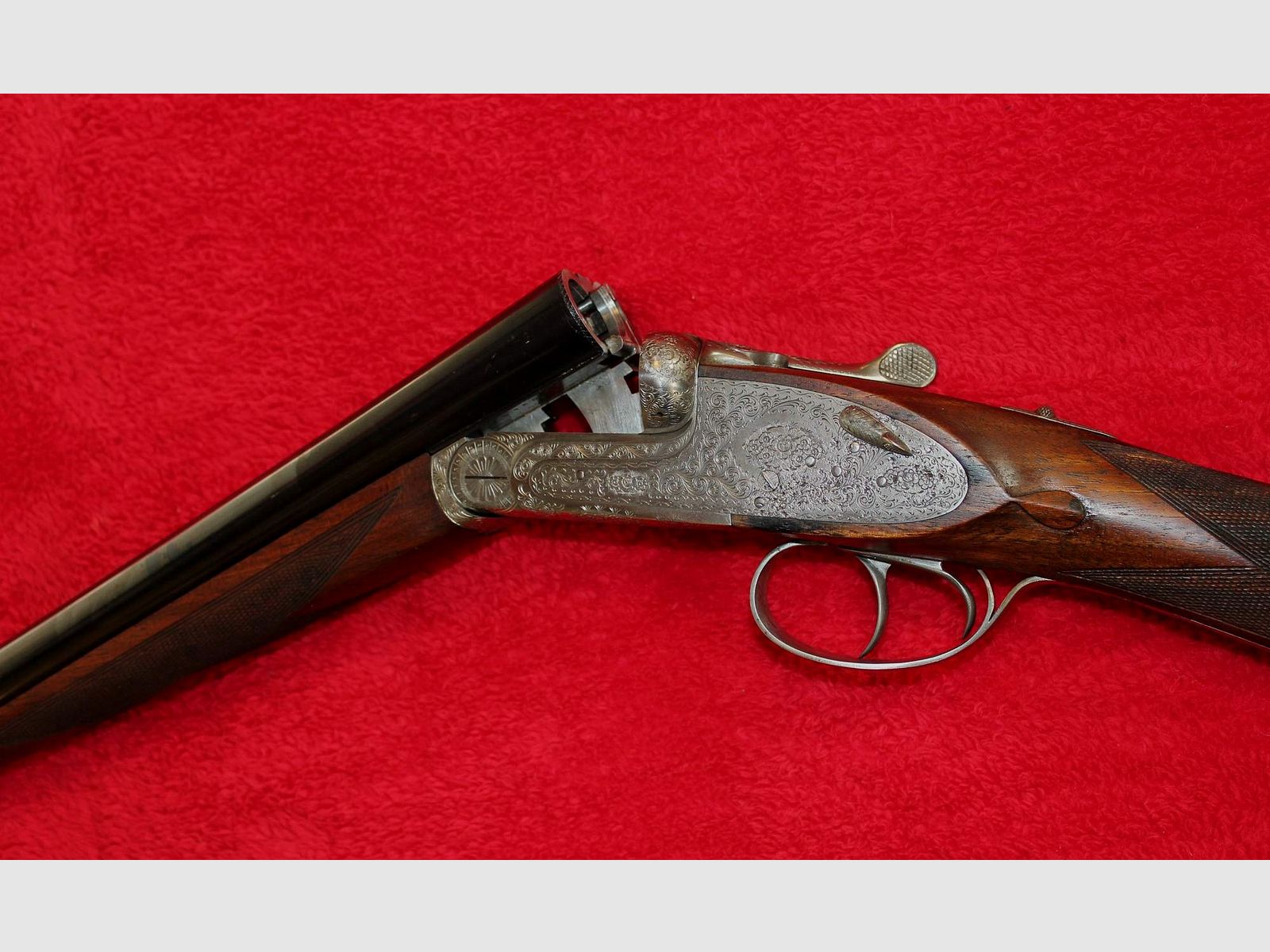 Elegante Seitenschlossflinte der Firma Grulla,  Mod. San Remo