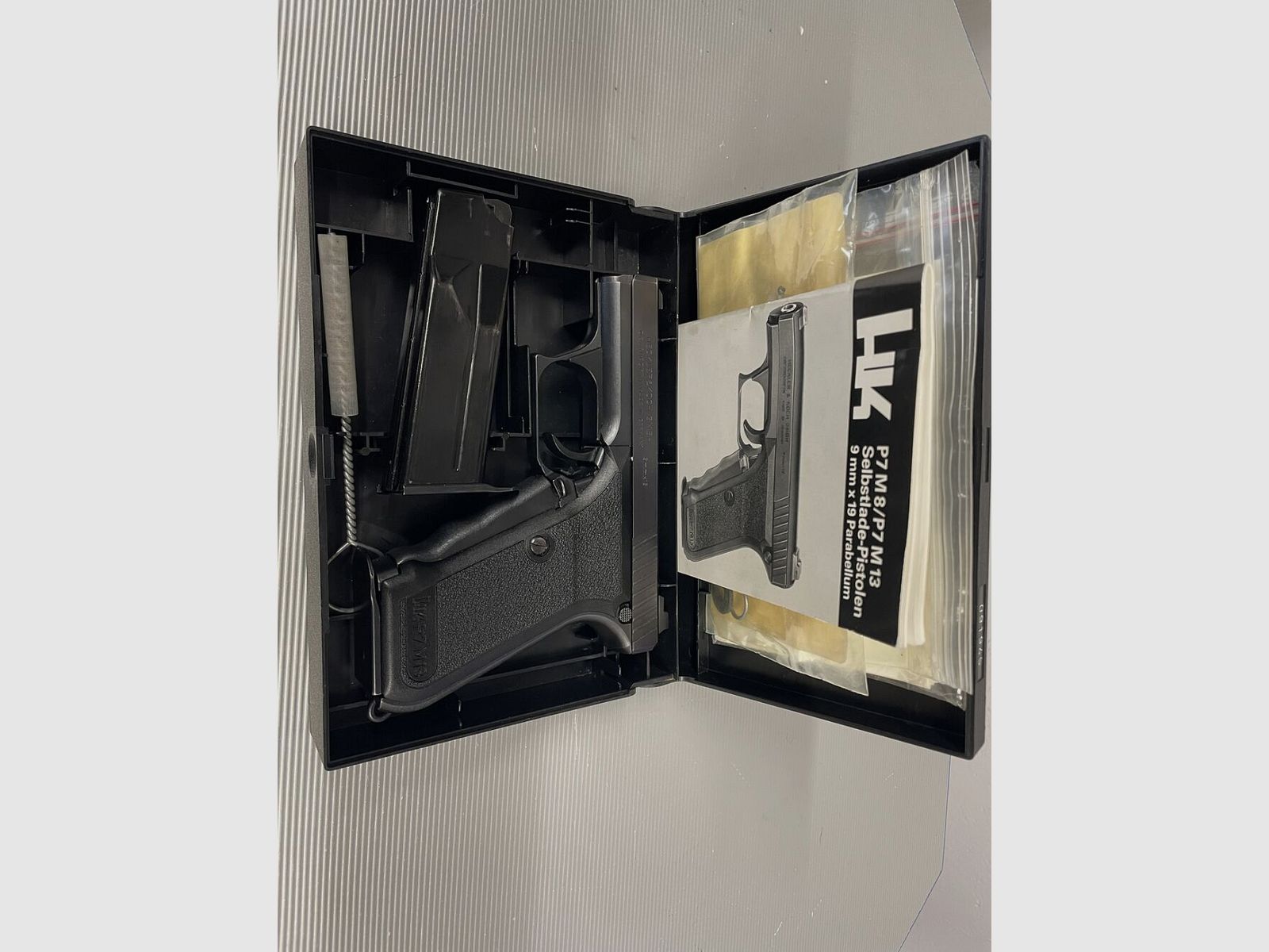 Heckler & Koch HK P7 M13 + 2 x 20er-Magazine