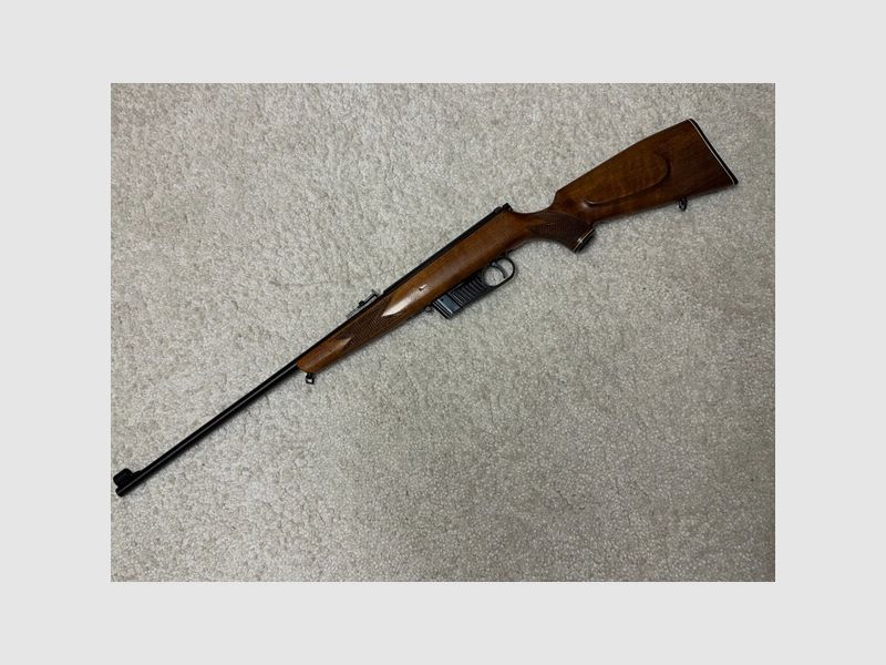 Selbstladebüchse VOERE 2115 von 1971, 8-schüssig, Kal. 22lfb.