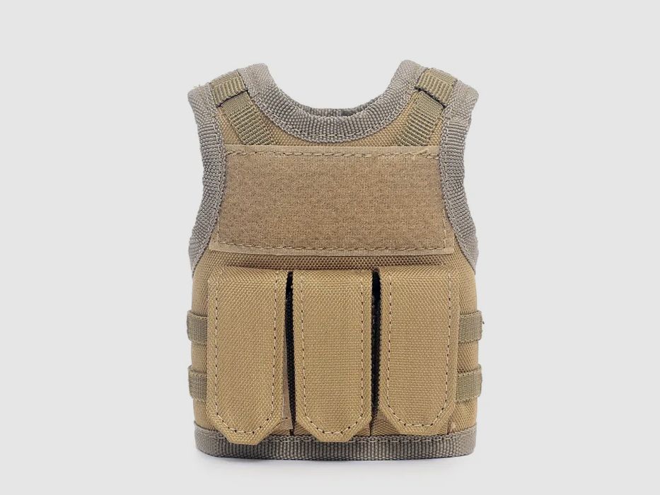 Mini Tactical Schutzweste mit Fronttaschen für Bierflasche / Weinflasche / Thermosflasche - Sand