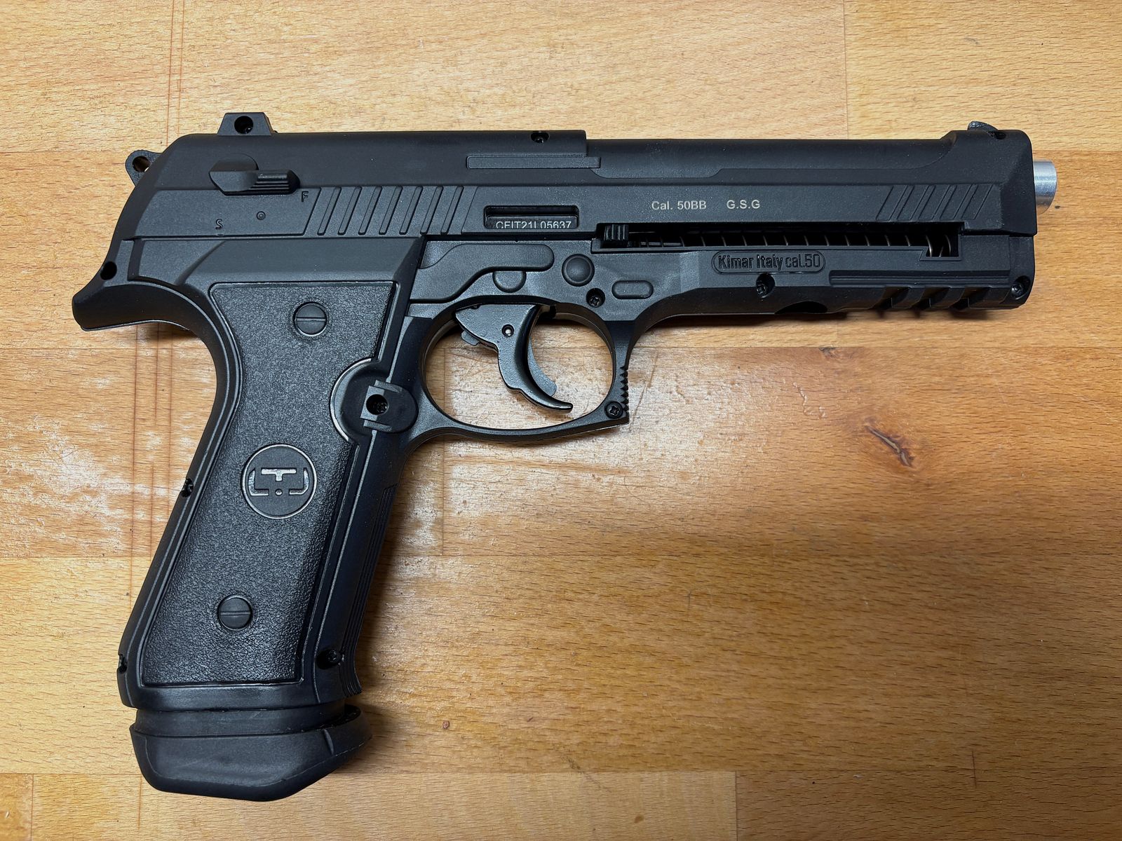 LTL Alfa 1.50 Co2-Pistole cal .50 Defense Training Marker (P18) mit Munition + CO² Patronen 