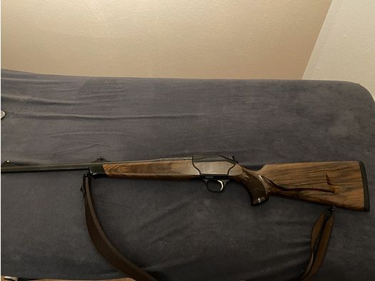 Blaser R8 Luxus similar Attache 8x57 IS Semi