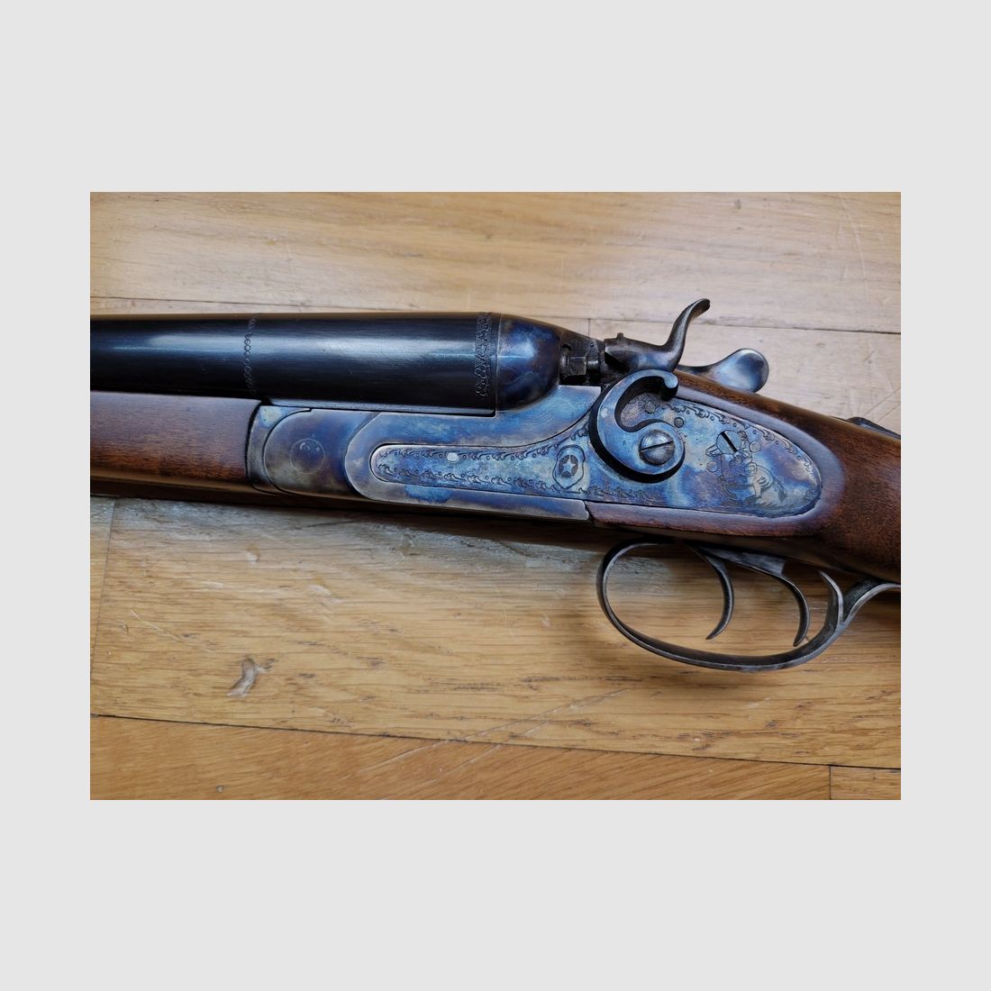 Sehr schönes Coach Gun – in 12/76 – italienische Fertigung von ARAL in hoher Qualität für HEGE – sehr schönes Holz – Spiegel-Läufe – prächtige Brünierung – Prüfung 1370 bar – ambidextrisch – in hervorragendem Zustand!, Bild 5 von 29