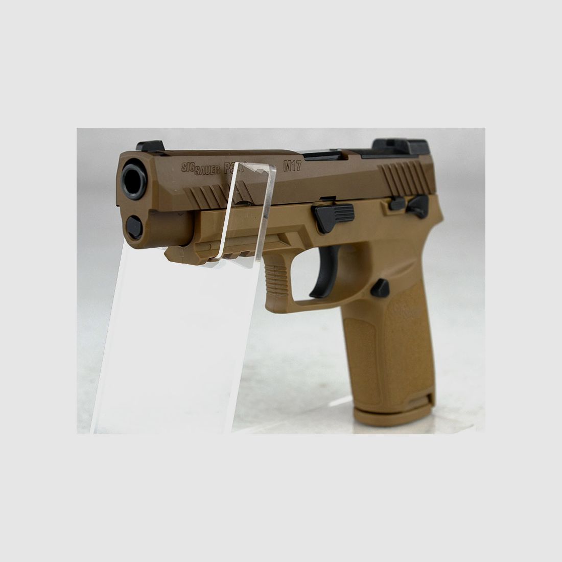 Sig Sauer P320 M17