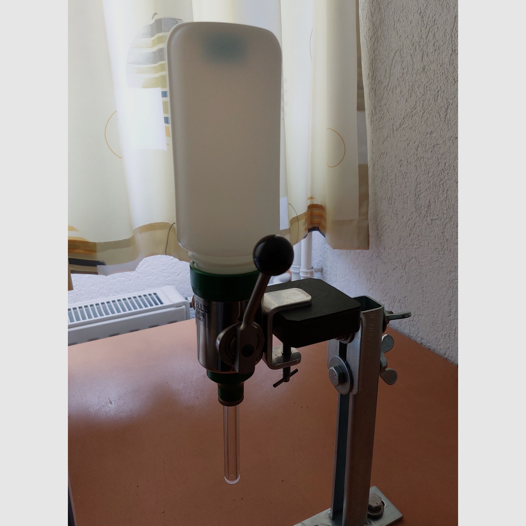 Dispositivo dosificador de polvo Harrells Classic Culver con cojinete de aguja