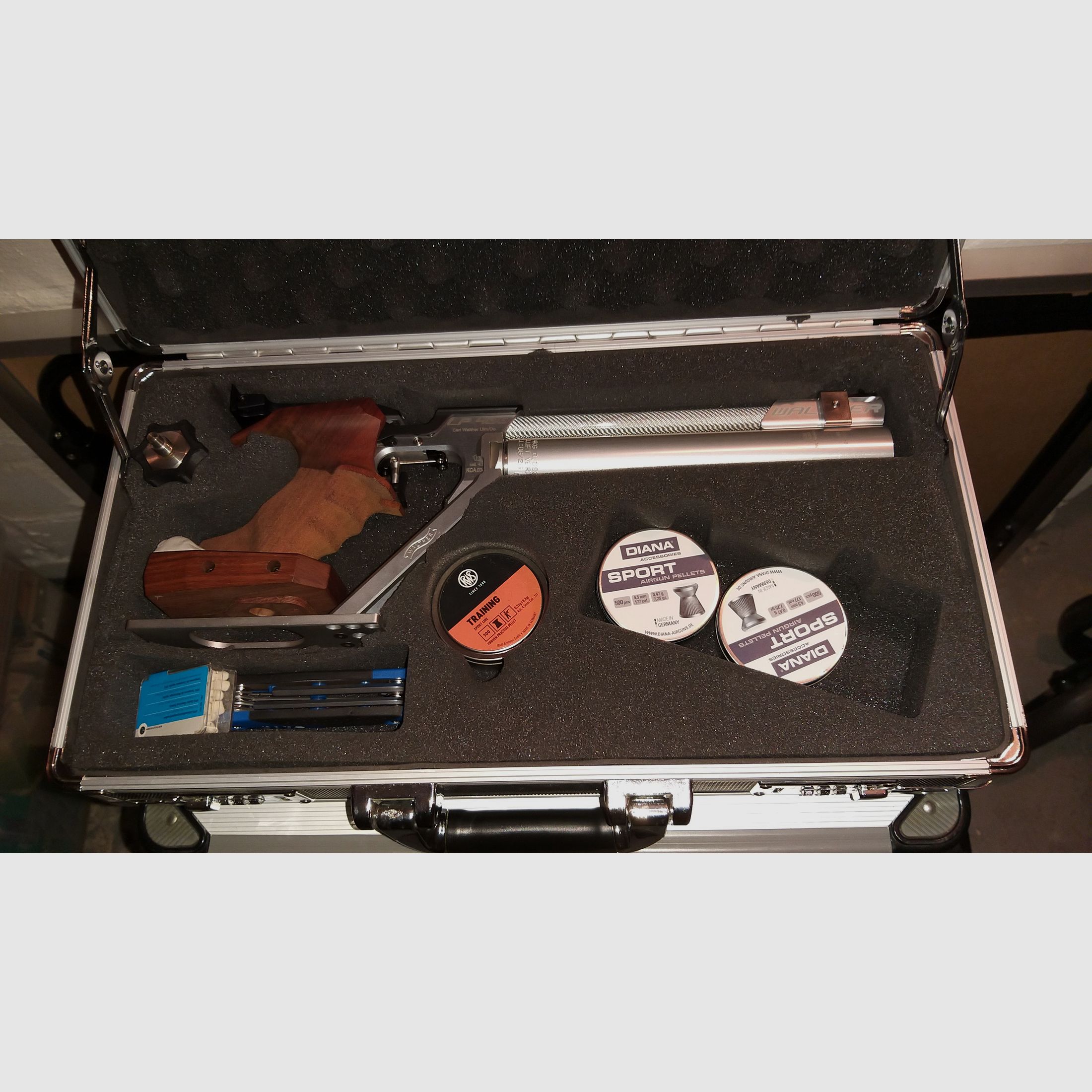 Luftpistole Walther LP 400 mit Alukoffer