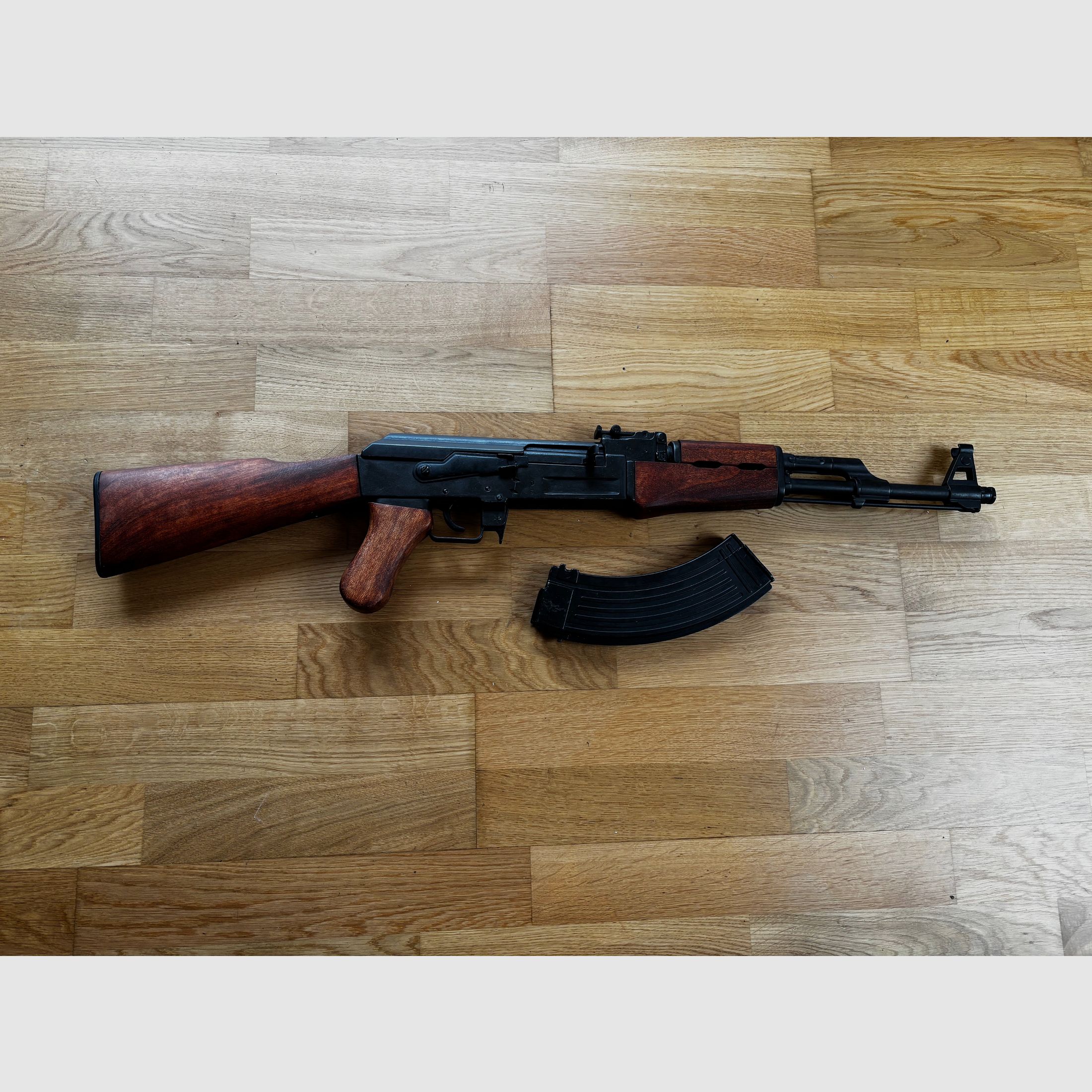 DEKO AK-47 Kalaschnikow Denix 