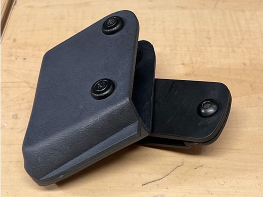 IPSC magazine pouch in black