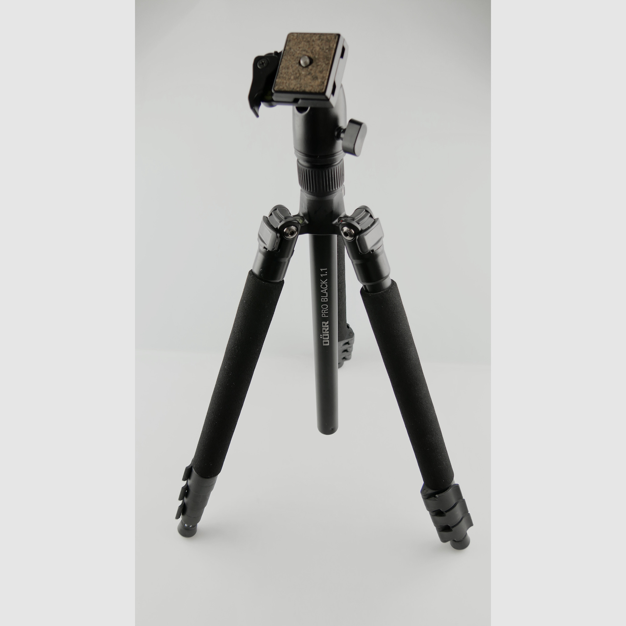 W024 Wystawca Dörr 380152 Statyw fotograficzny Pro 1.1 z głowicą kulową z wbudowanym poziomicą, 1/4 cala