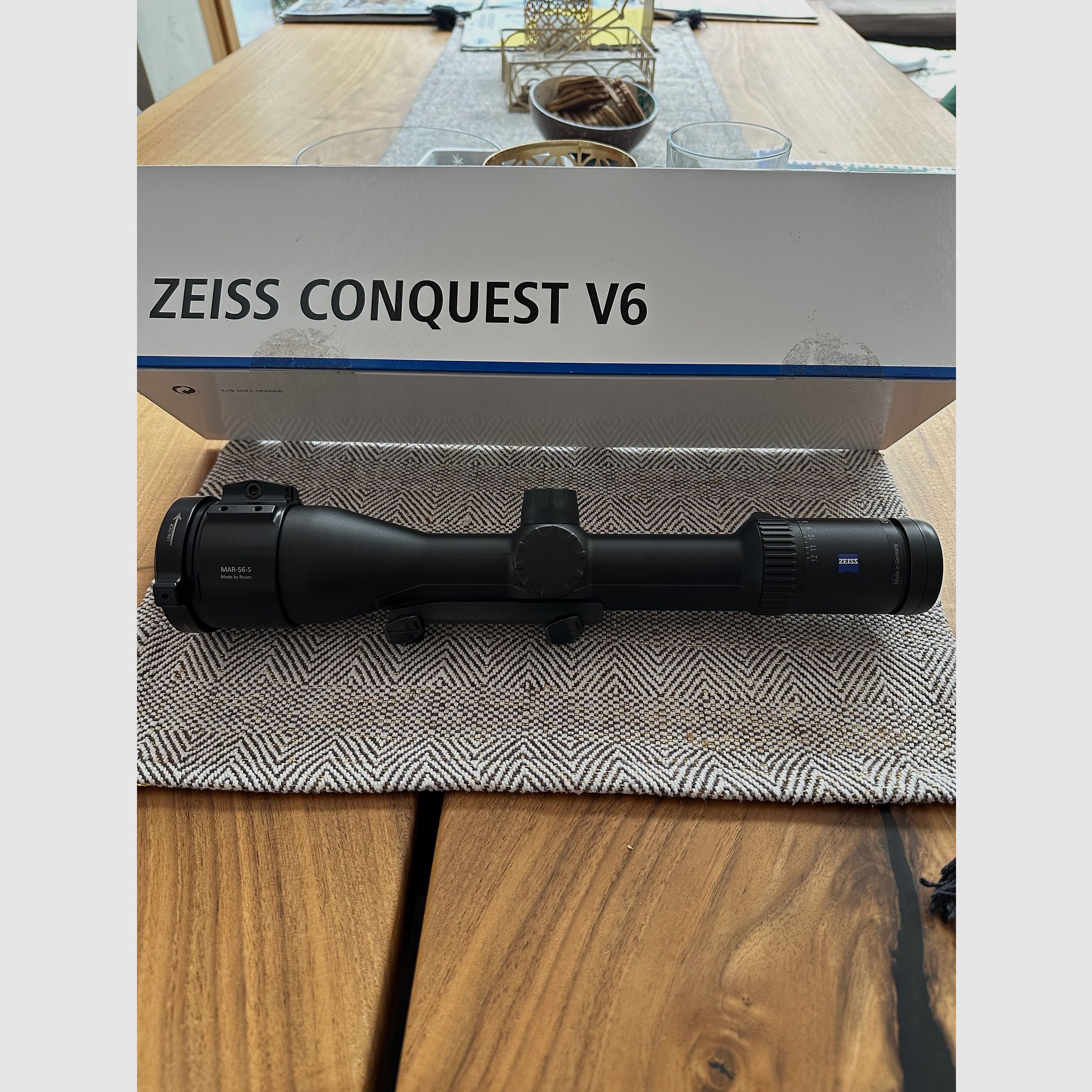 Zeiss Conquest V6 2-12x50 M con guida - come nuovo e ben curato