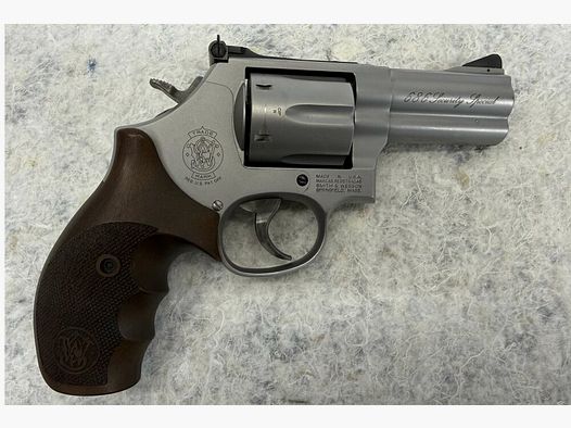 Smith & Wesson 686 - Security Special - 3" .357Mag