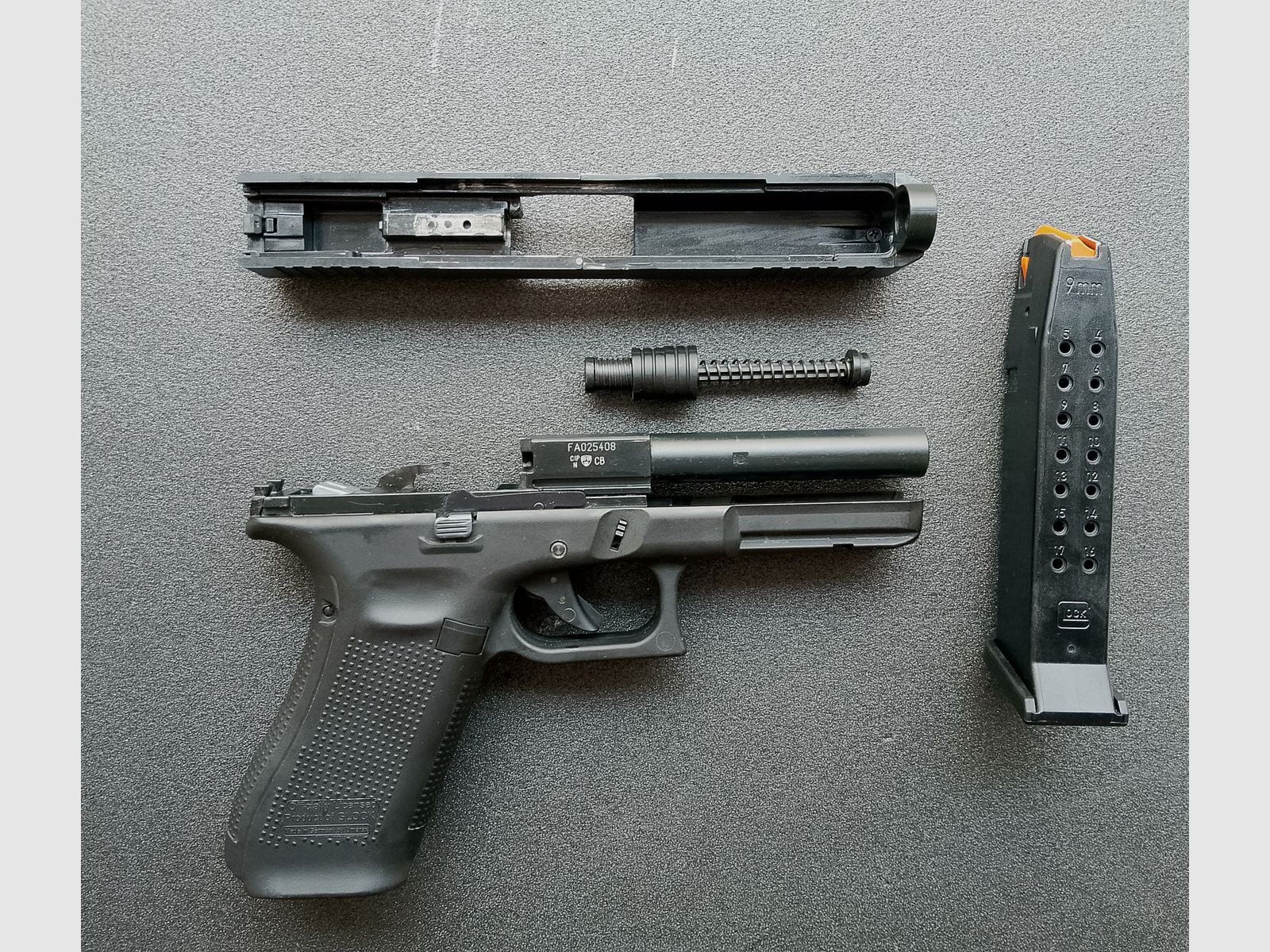 VK Umarex Glock 17 9mm P.A.K. Black