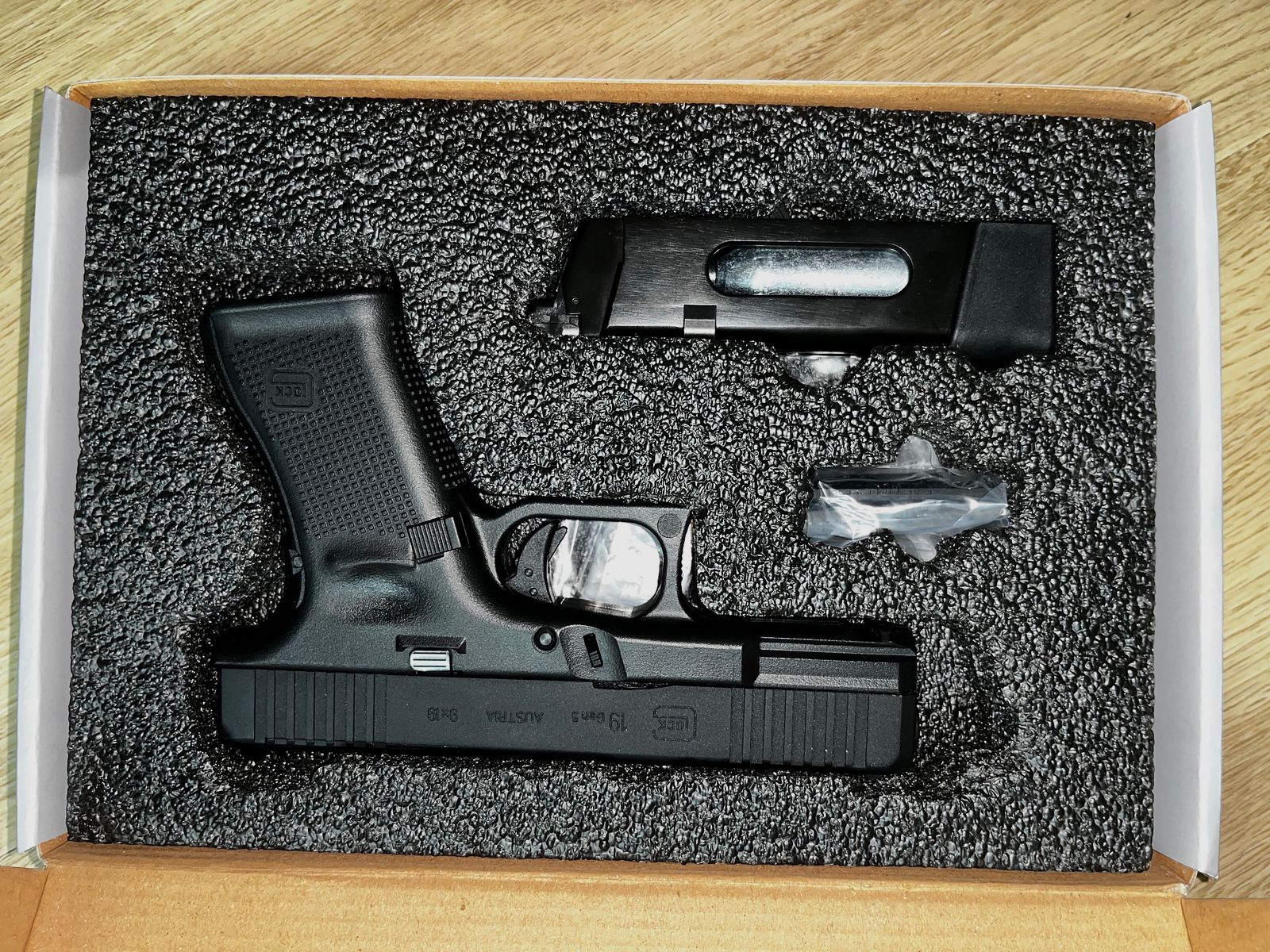 Glock 19 Gen 5 CO2 Luftpistole 4,5 BB