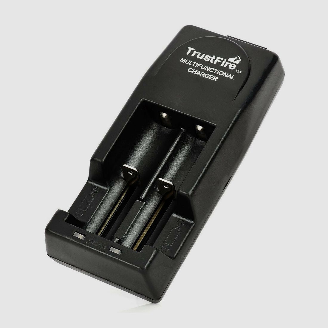 Trustfire 18650-Akkuladegerät
