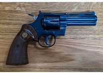 Colt Python, długość lufy 4