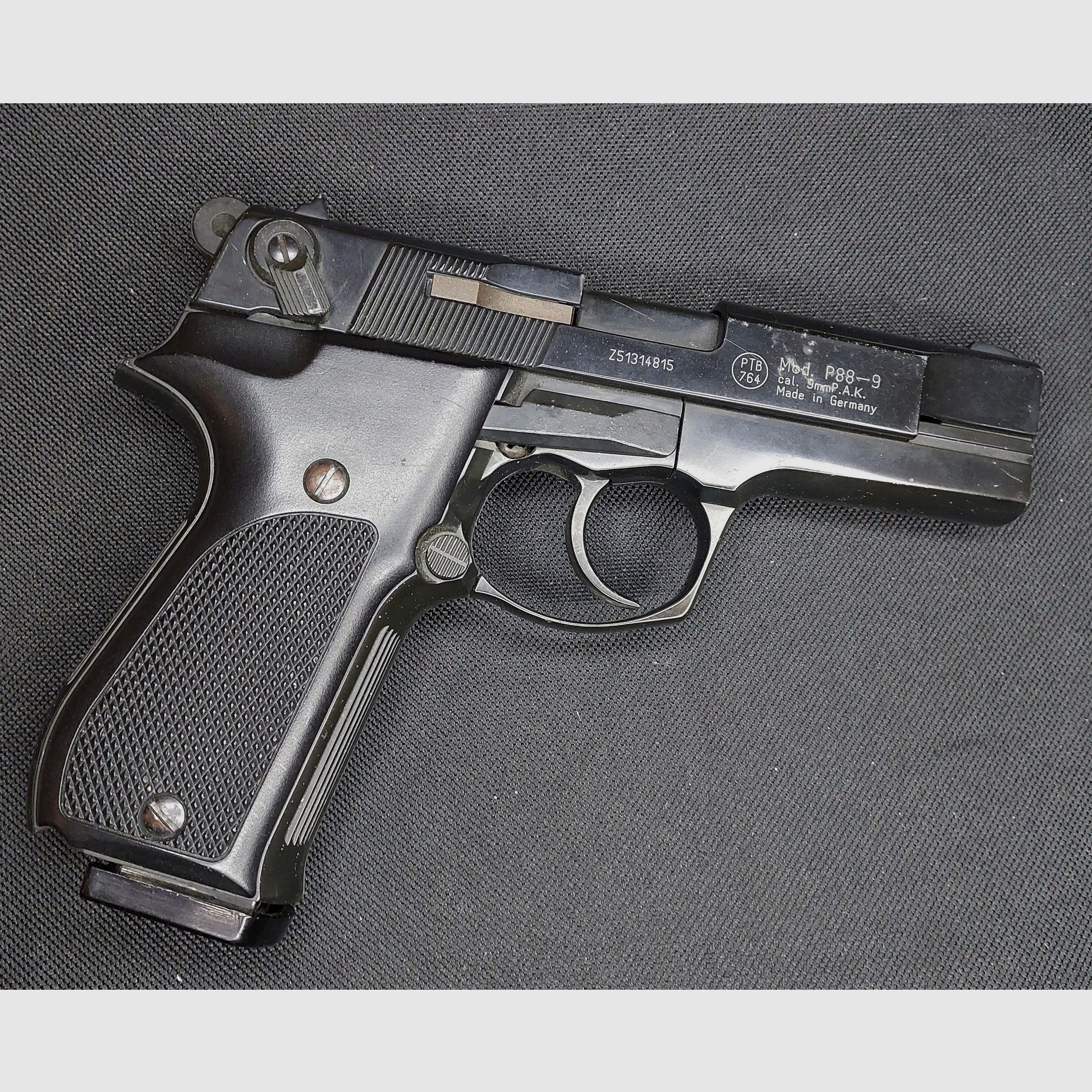 Walther P88-9 (P 88 Compact) blank firing pistol 9mm P.A.K. black (PTB 764)