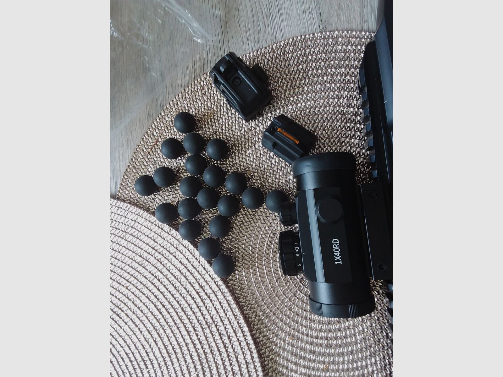 Umarex HDX 68 plus Red Dot Kaliber 68 mm 50 Rubberboals 10 CO2 Kapseln 