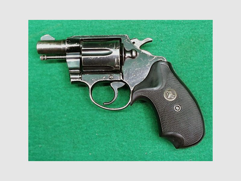Colt Cobra Revolver 2