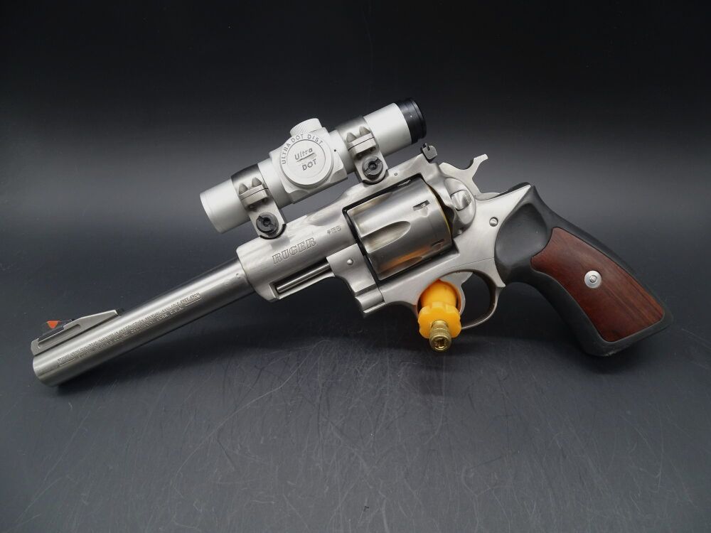 Ruger Redhawk Kaliber .44 Magnum mit Pointer Redhawk