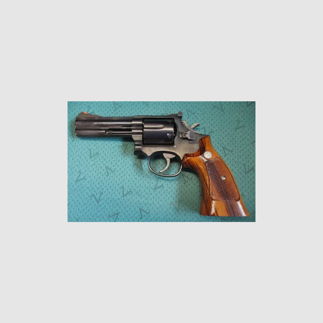 Revolver Smith & Wesson 586 (erste Serie) 4 Zoll .357 mag aus Sammlung 586