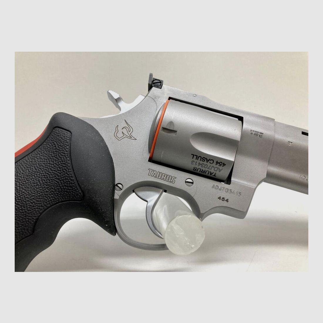 TAURUS	 Raging Bull  - Waffen Friedrichs