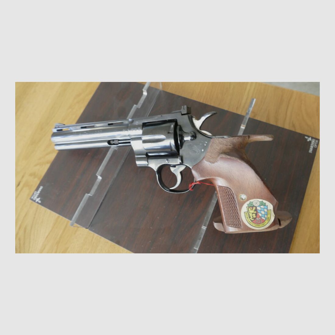 Colt	 Python