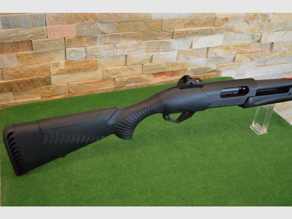 Benelli Supernova Comfortech Tactical.