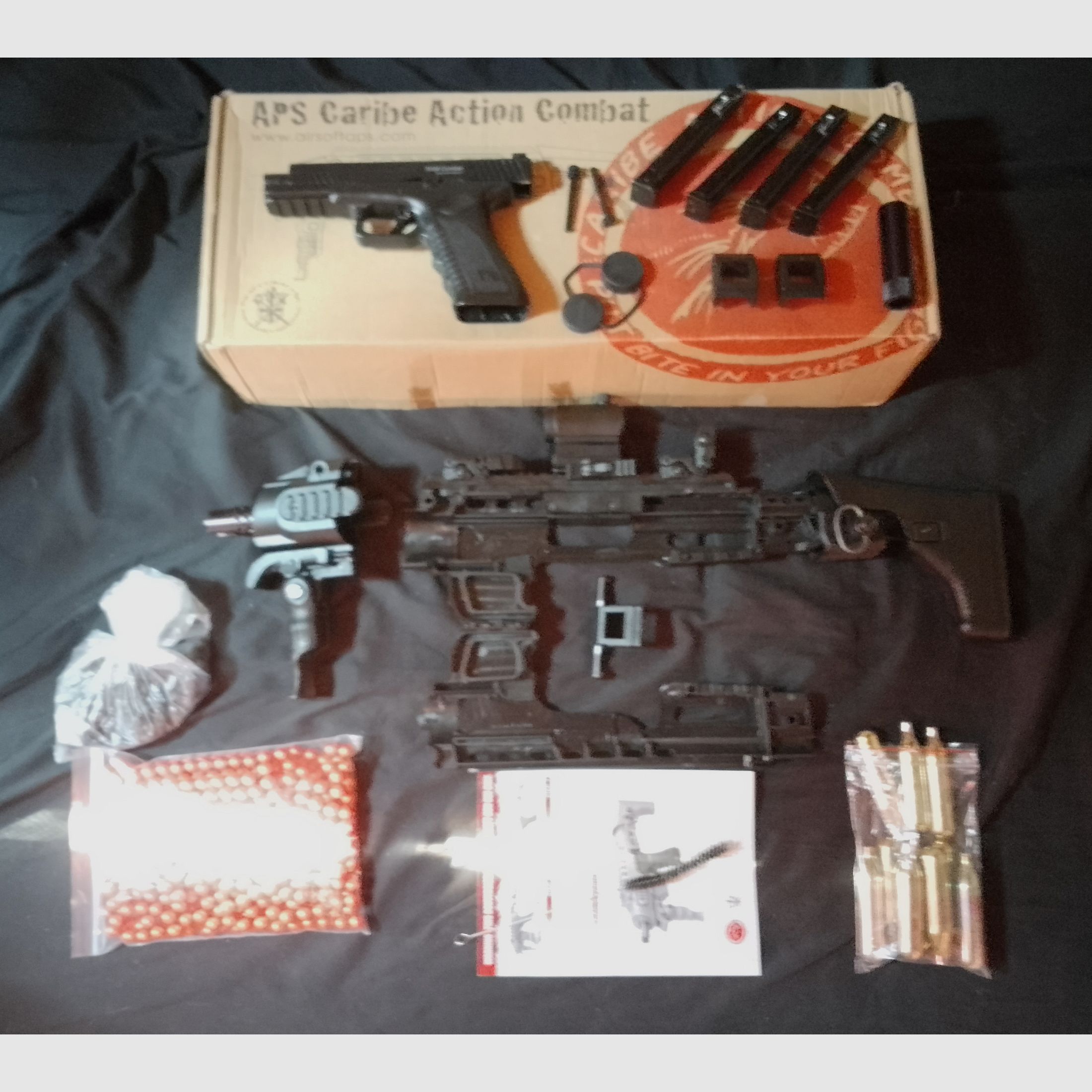 RAM Cal .43 Combat (Glock) + 4 Magazine + Aps Caribe Action Conversion Kit T1-Socom Visier und Zubehör Co2 Rubberballs Paintballs