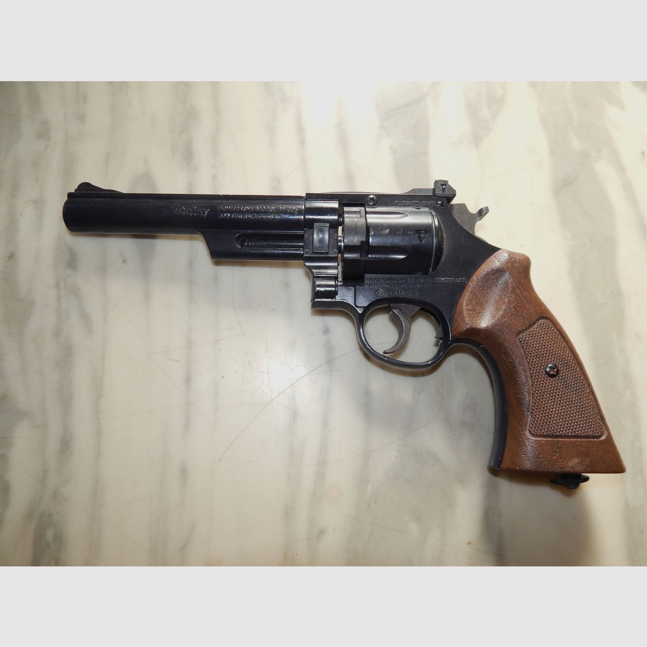 Daisy 44 Co2 Revolver / vintage