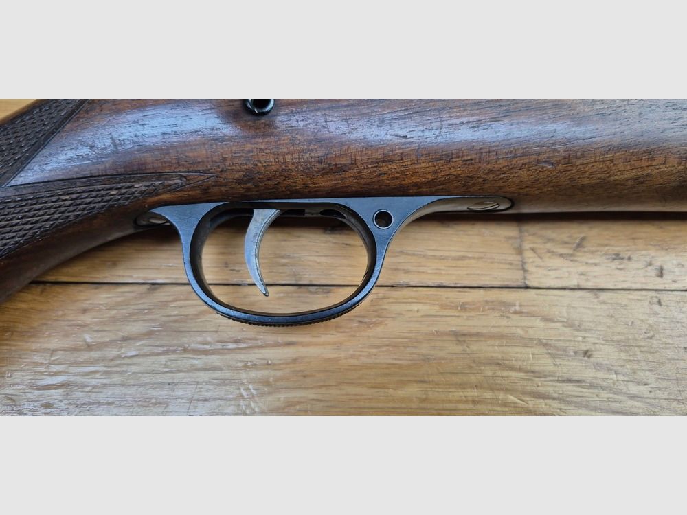 Sehr schöne Trainingsbüchse Walther Sport Modell V – Zeit des Dritten Reichs – Vor-Kriegswaffen 1937/1938 – Wahrscheinlich weniger als 38.000 Exemplare produziert – Holz in TBE++ – Ausgezeichnete Mechanik – Wunderschöner Lauf mit sehr schönen Zügen – TBE++, Bild 6 von 36