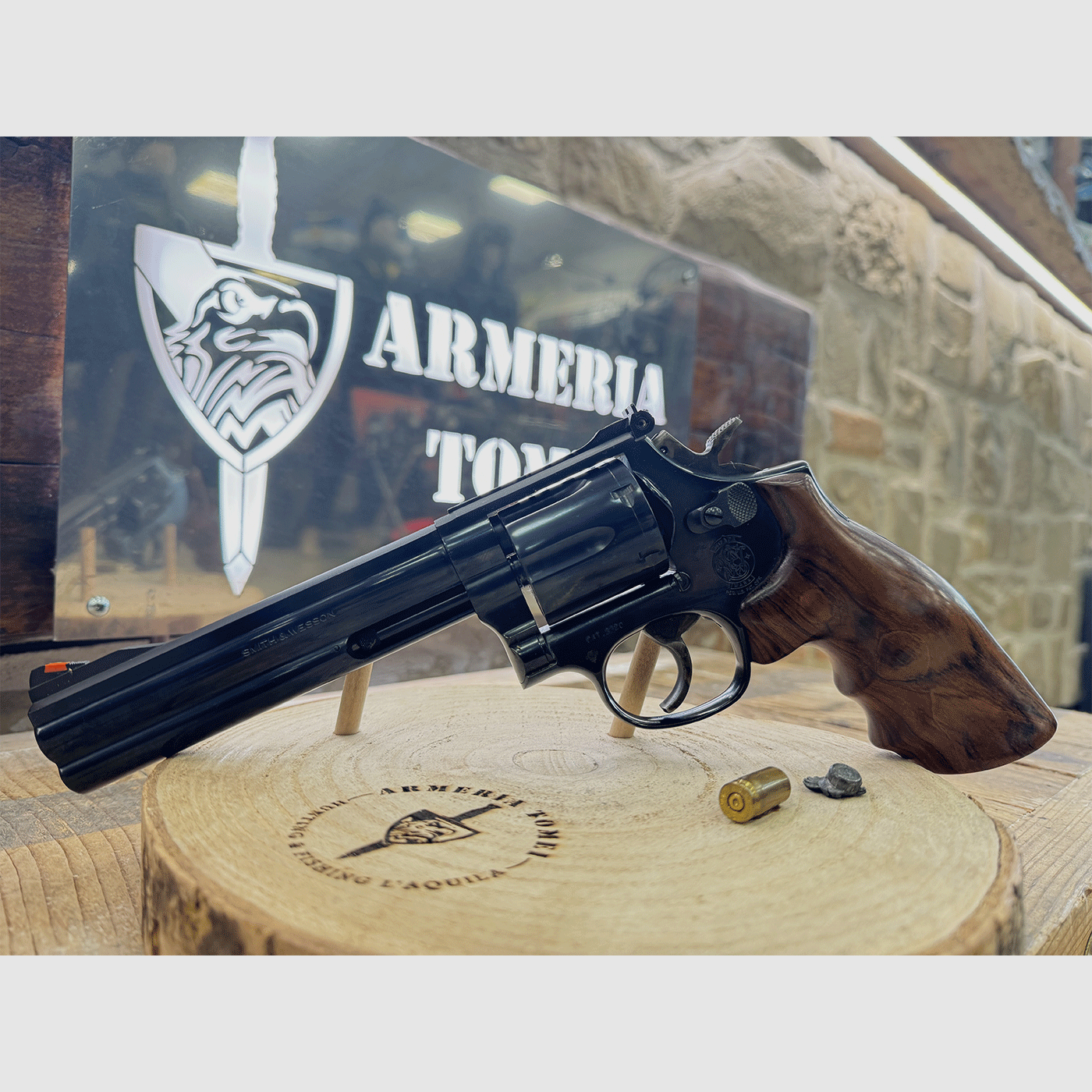 GEBRUIKT – REVOLVER – SMITH & WESSON MOD. 586 6" kal. 357 Mag., afbeelding 1 van 7