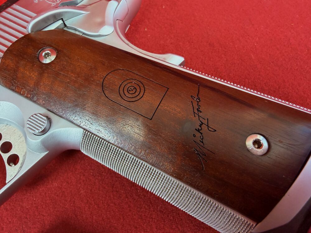 Nowlin Mickey Fowler, Action Elite, Limited Edition