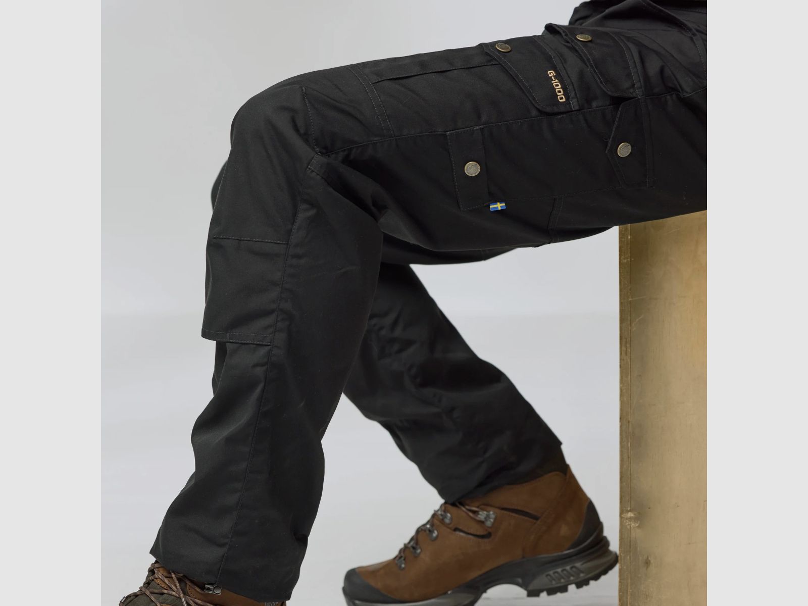 FJÄLLRÄVEN Barents Pro Trousers M Dark Olive Regular Fit