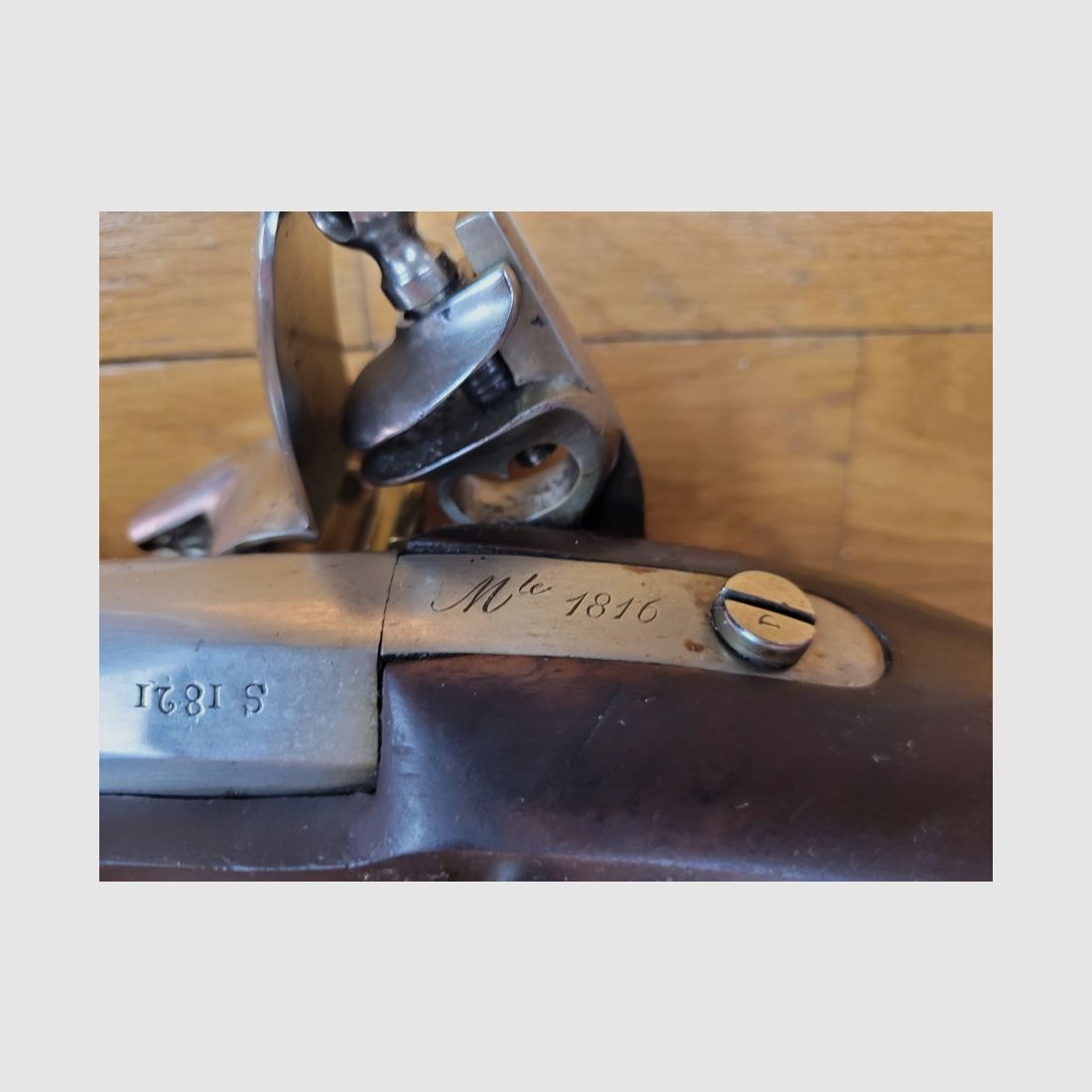 Magnificent flintlock rifle model 1816 – Voltigeur weapon – Saint-Étienne May 1821 Beautiful uniform stamps – Magnificent wood Rare weapon, image 27 of 30