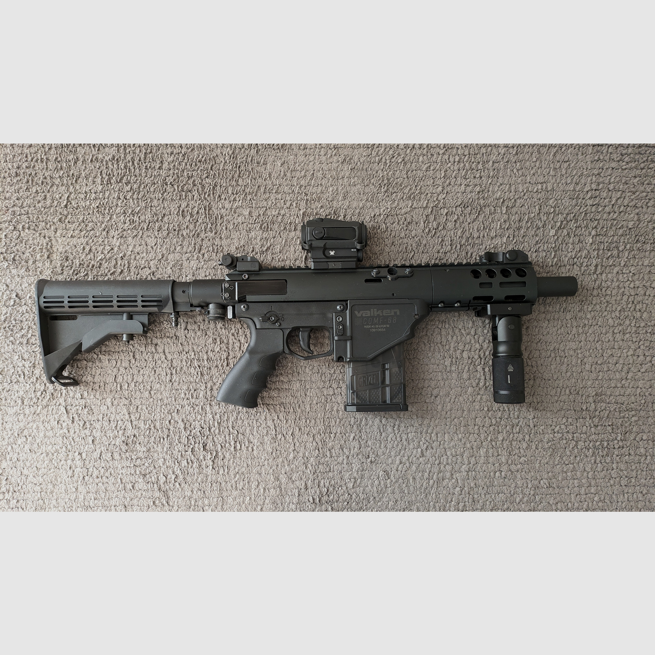 Milsig / Valken CQMF68 RAM Waffe mit viel Zubehör