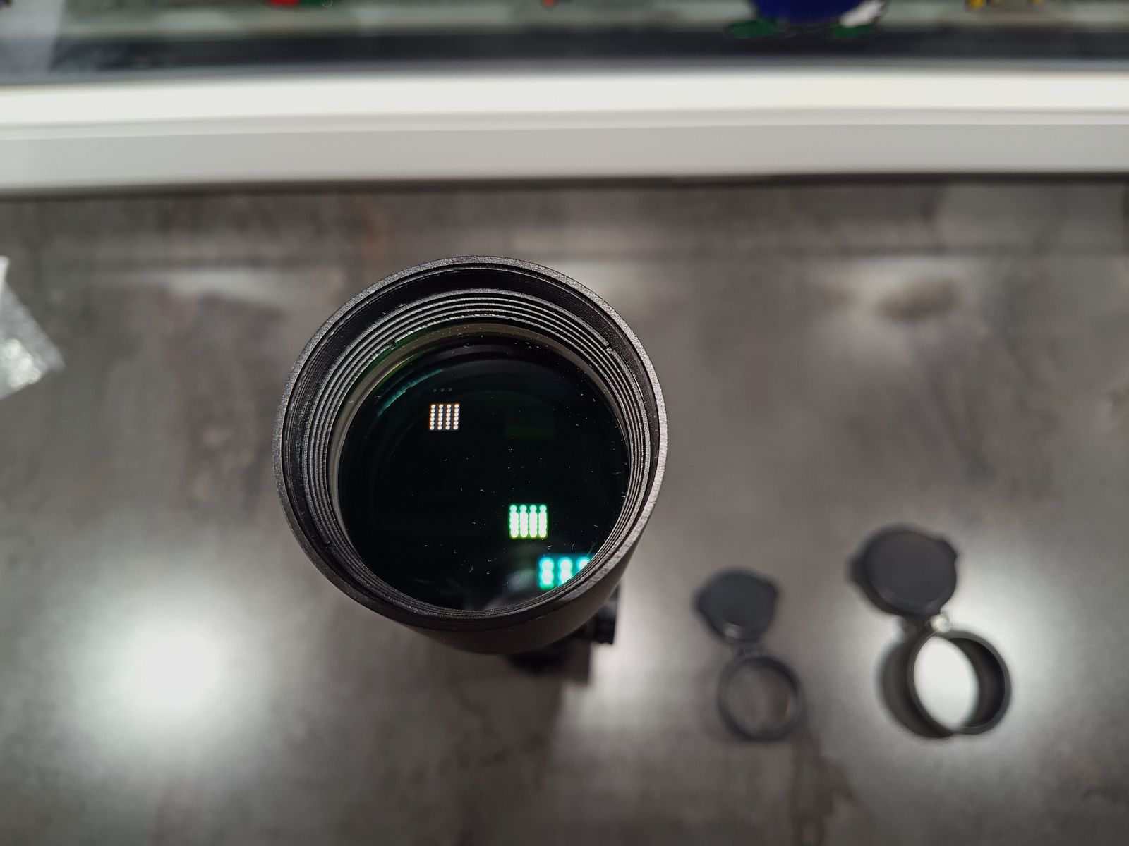 Falke 8,5-25x50 TAC Mil-Dot Absehen grün/rot Zielfernrohr