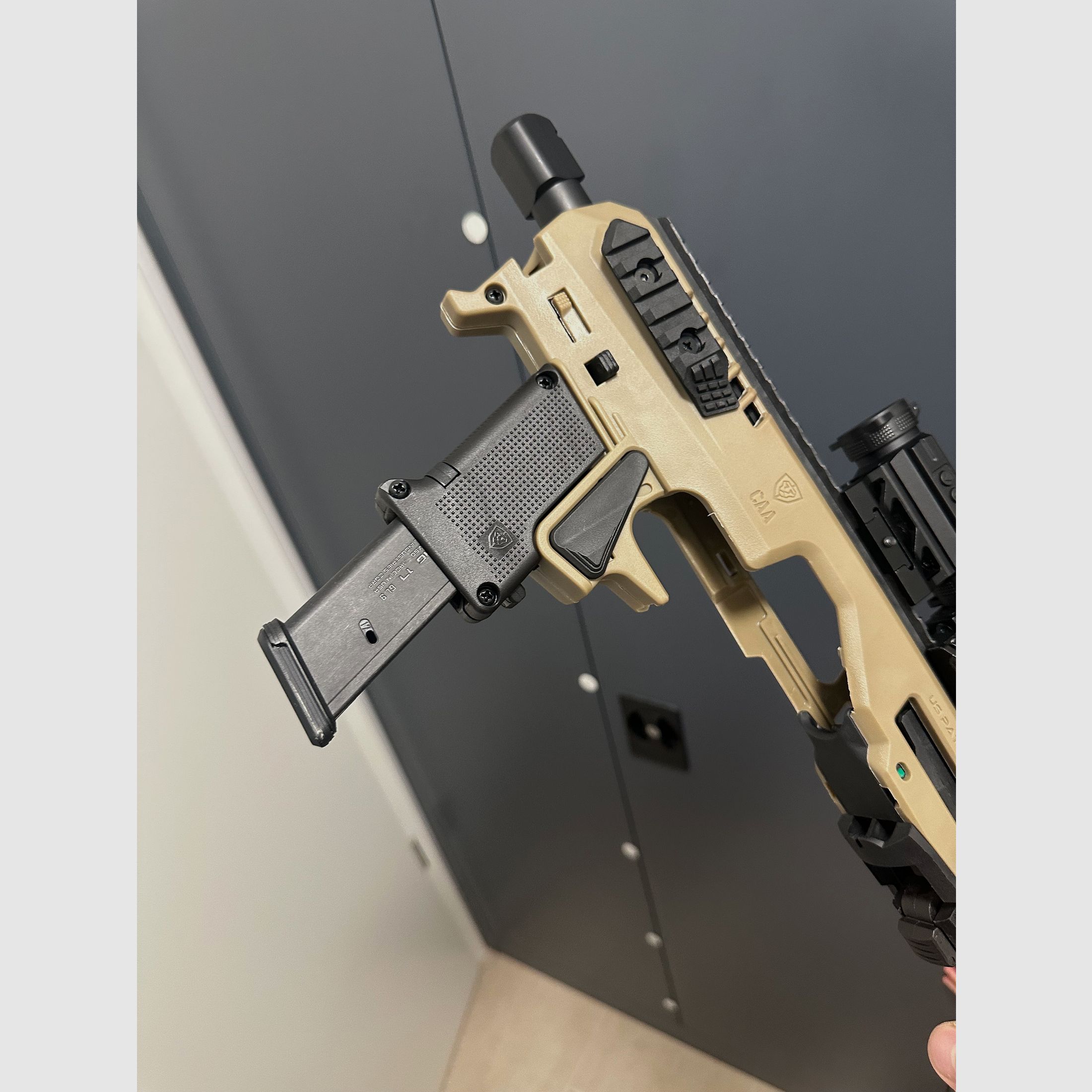 Micro Roni Gen 4x für Glock in FDE mit Schubschaft 