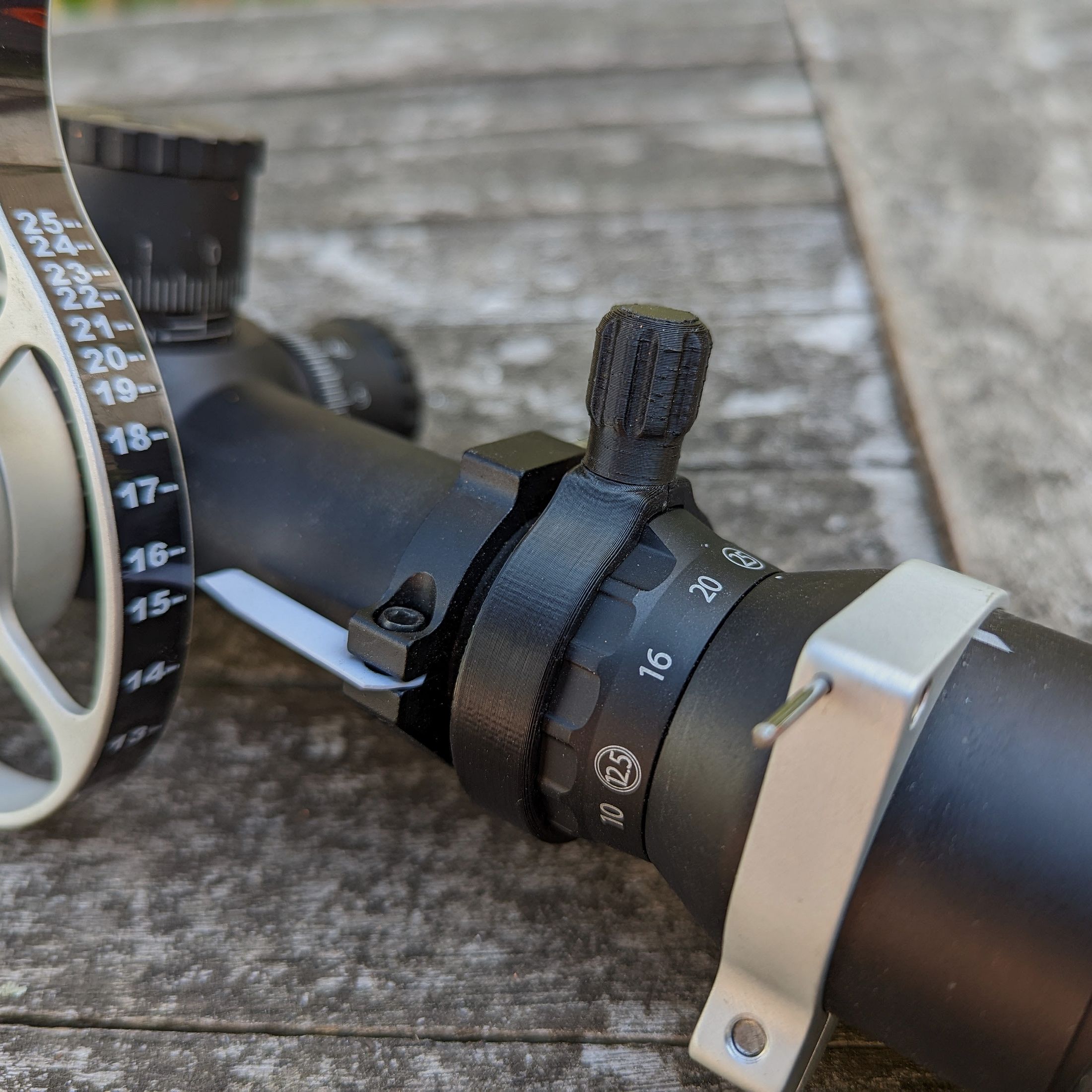 For Falcon Optics: Quick adjustment lever for magnification setting of the Falcon Optics X50 series