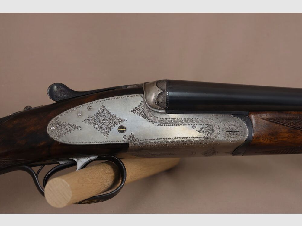AYA - Aguirre y Aranzabal side lock over-and-under shotgun // TOP wood / engraving / made according to the specifications of Augustinus von Papen!!, image 1 of 10