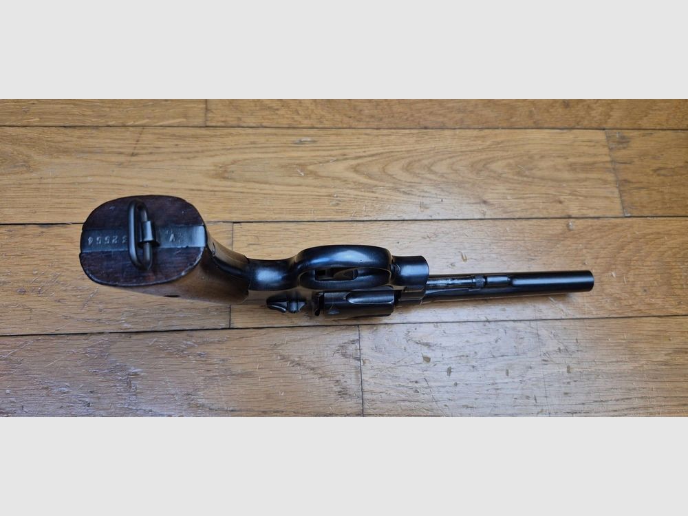 Sehr schöner Revolver Smith & Wesson « Victory » – Der Handabzug 1899 und das zukünftige Modell 10 aus dem Zweiten Weltkrieg – Kal. 38 SW / 38-200 – Ausgezeichnete Mechanik – Sehr guter ästhetischer Zustand – Stempel « GHD » – Waffe von Februar 1943 – TBE, Bild 9 von 26