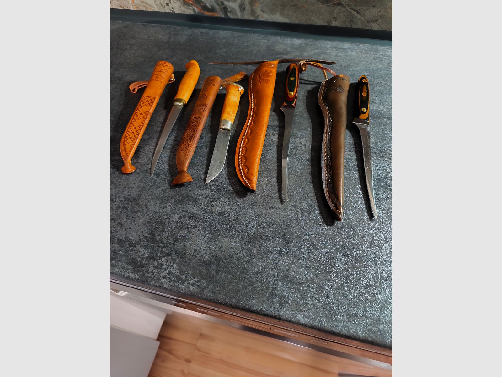Coltello da filettare Leech Lake con manico marrone