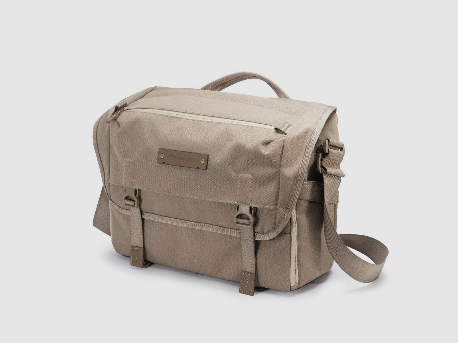 Vanguard Veo Range 38BG – Shoulder Bag, image 1 of 8