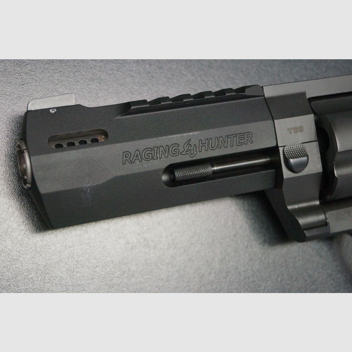 Taurus Raging Hunter 460 S&W 5.1″, Bild 4 von 6