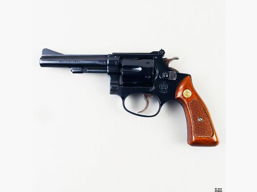 Revolver Smith & Wesson mod. 34-1 cal. 22 LR matr. M100233