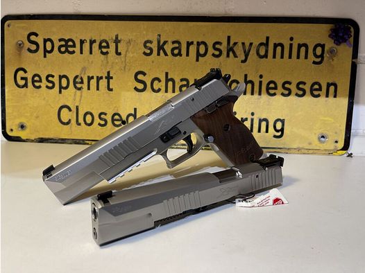 SIG Sauer P220 X-Six Classic (Komplettset in .45Auto mit 9mmLuger Wechselsystem)