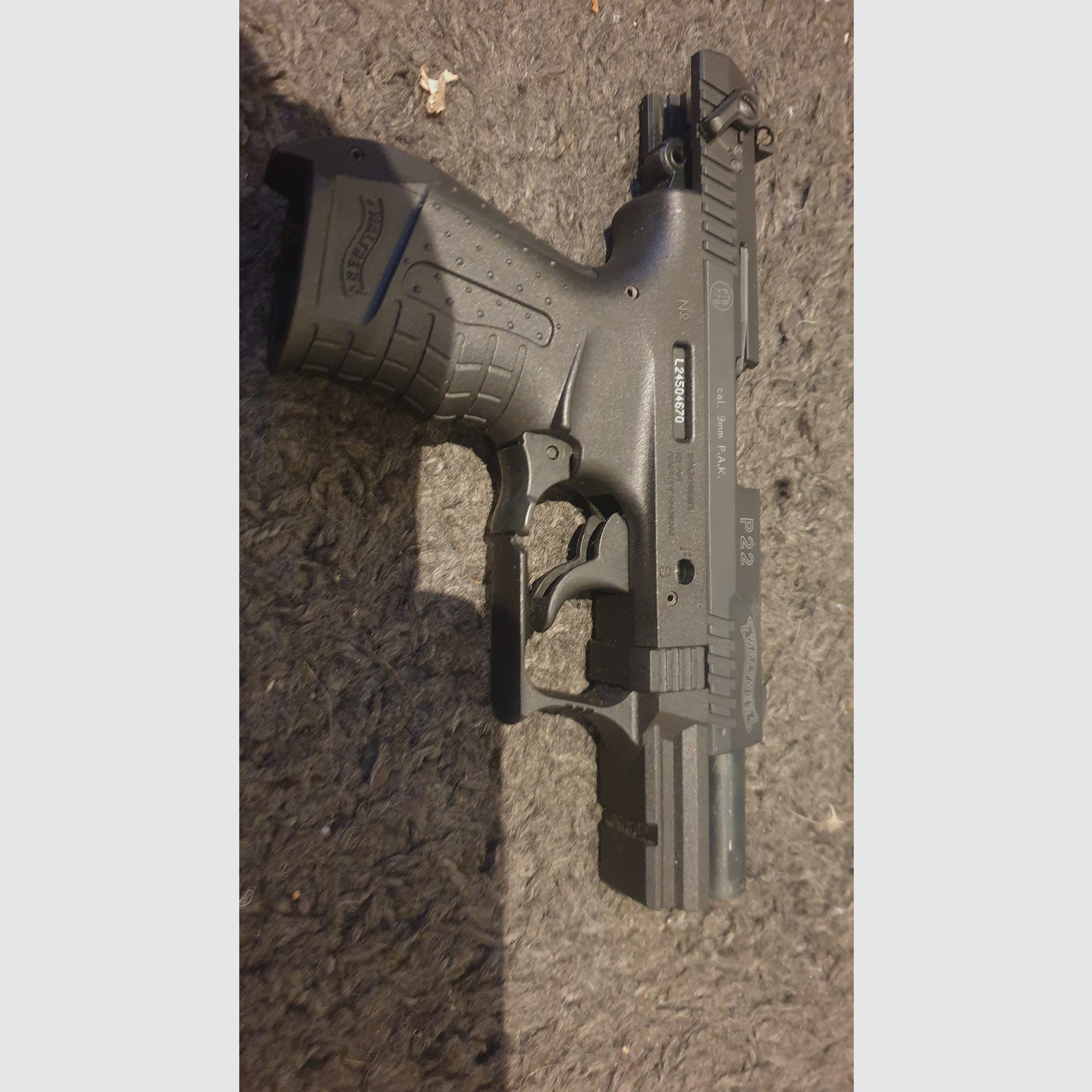 Walther P 22  