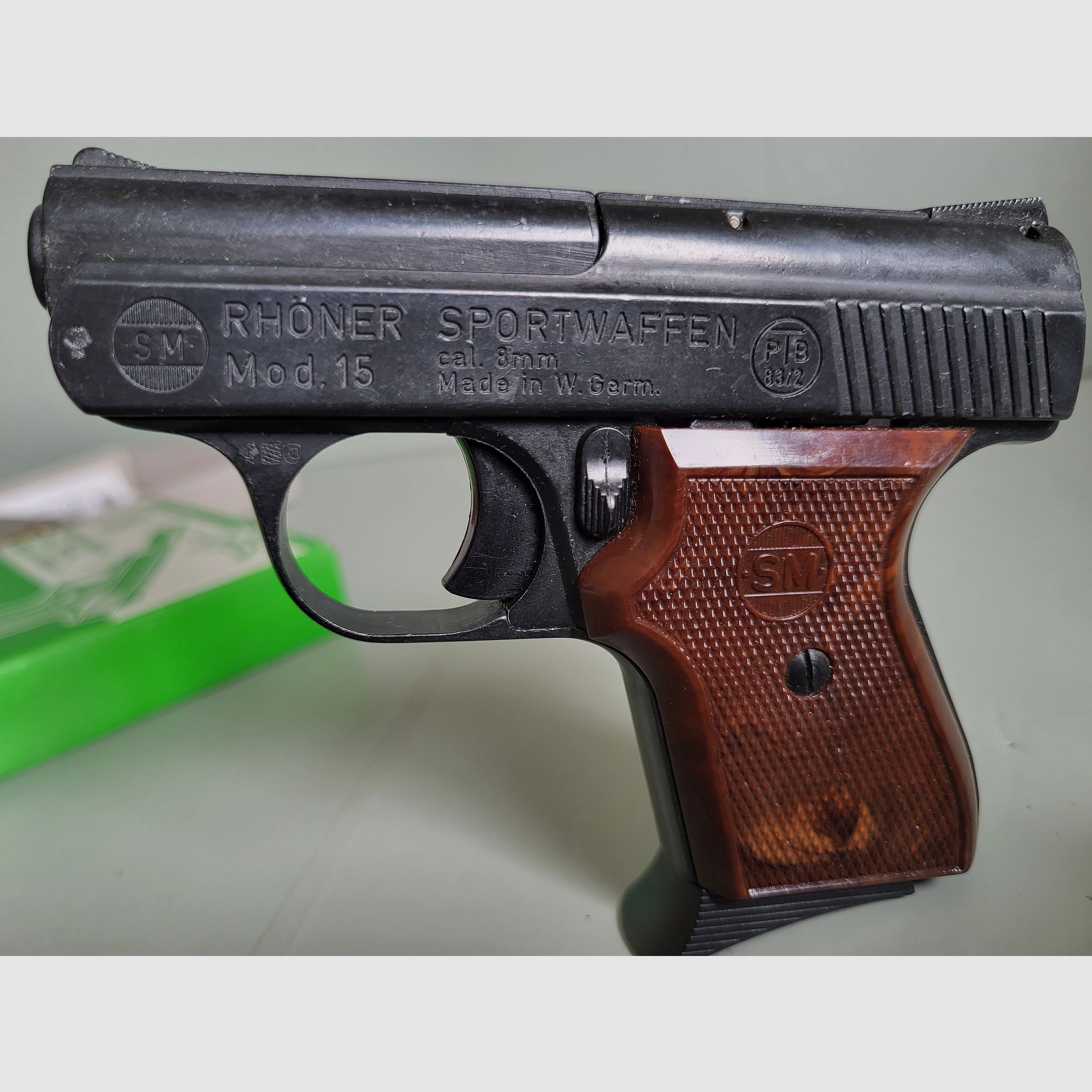 Pistola - Rhöner Mod. 15 arma deportiva - W. Alemania 1983 año - Completo