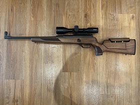 HK SL7 .308 Win z regulowanym podparciem i Minox ZX5 2-10x50