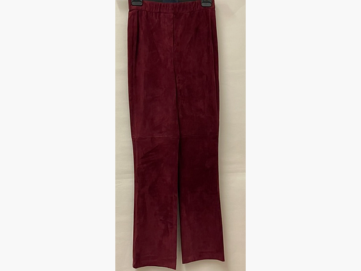 Maximilian Lederhose Laura in Bordeaux