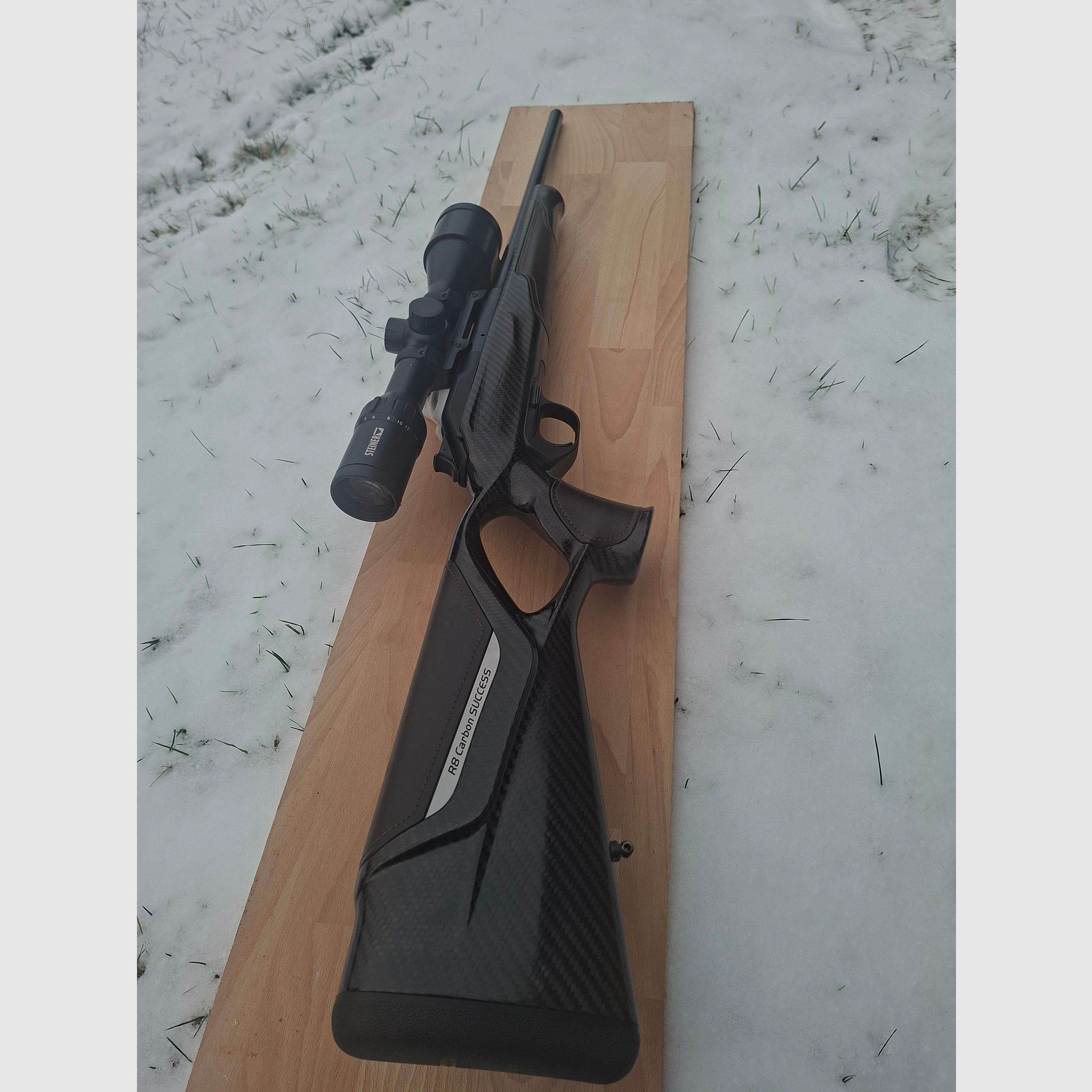 Blaser R8 Carbon Success links